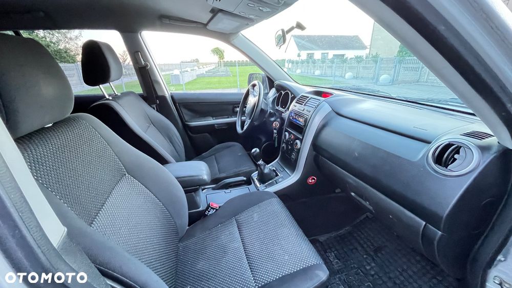 Suzuki Grand Vitara 1.9 DDiS Club DPF Family - 7