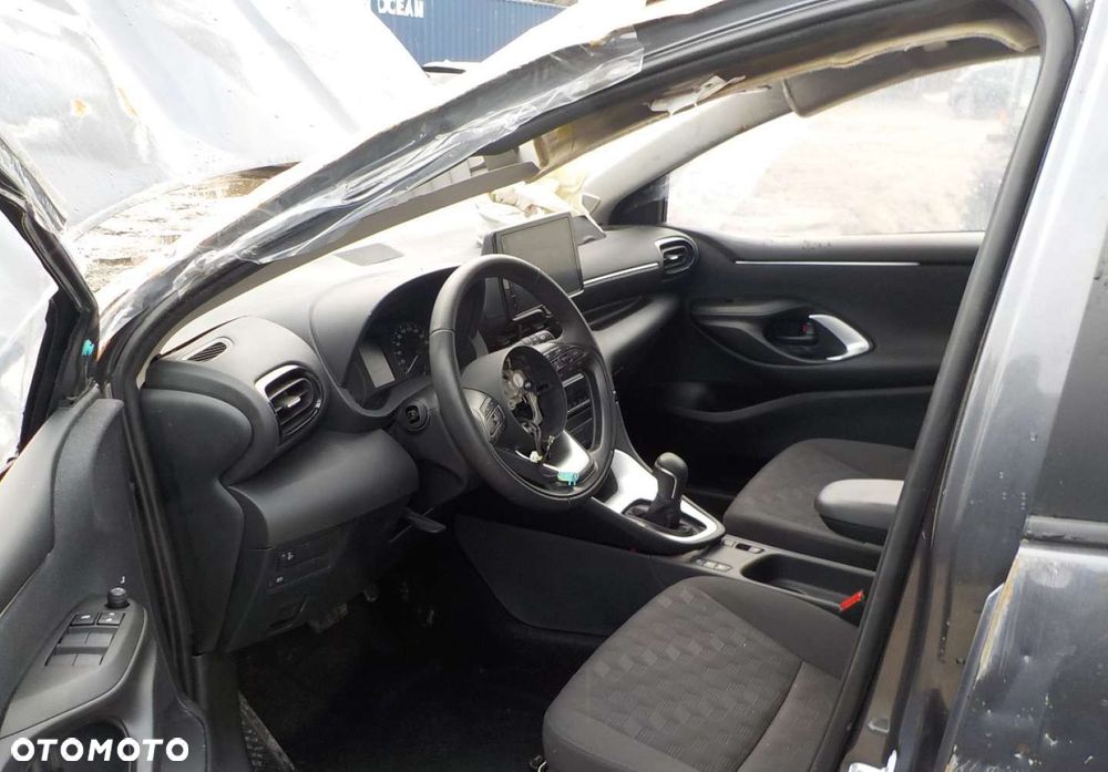 Toyota Yaris - 23