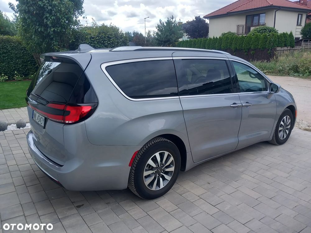 Chrysler Pacifica - 6