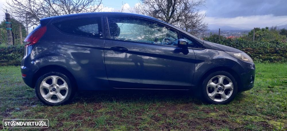 Ford FIESTA - 2