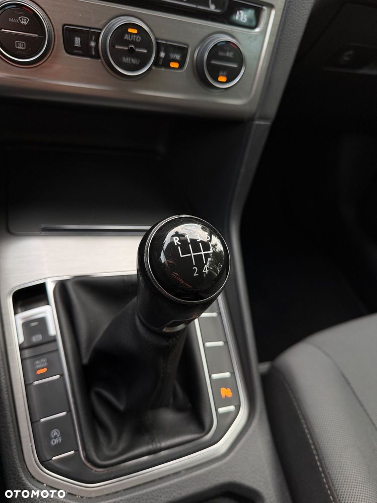 Volkswagen Golf Sportsvan SV 1.6 TDI BMT Trendline - 23