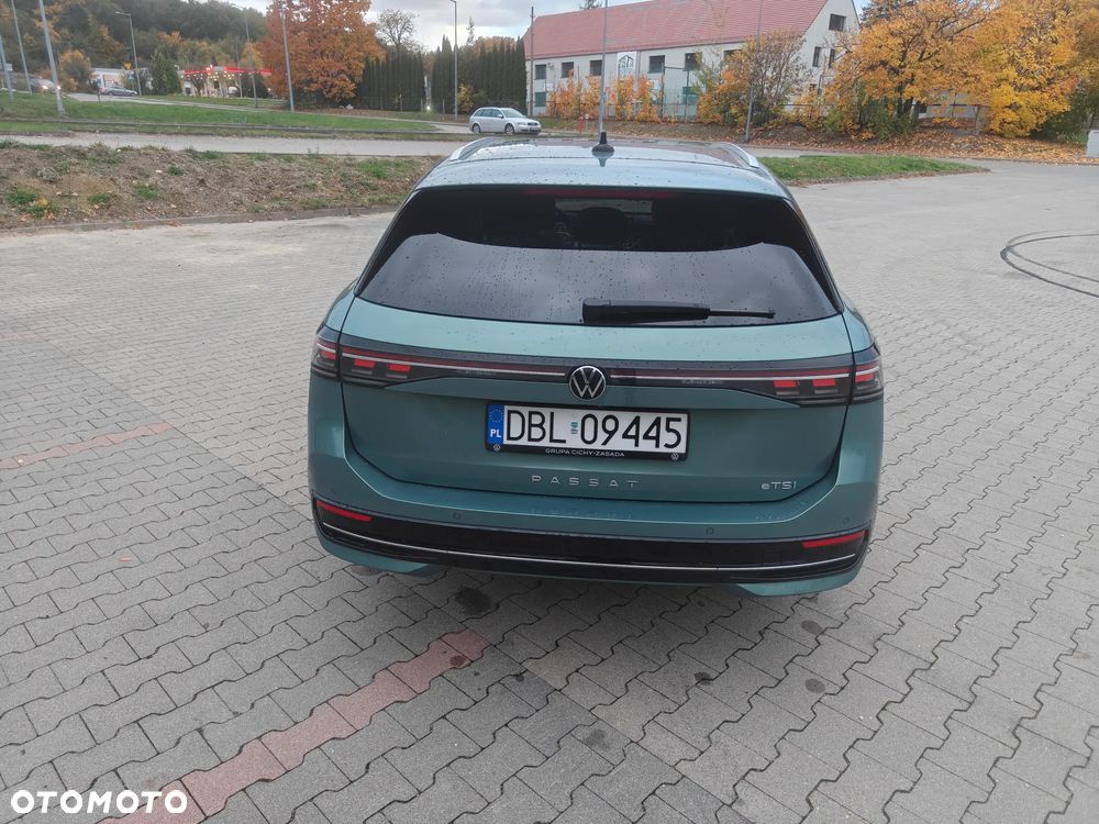 Volkswagen Passat - 6