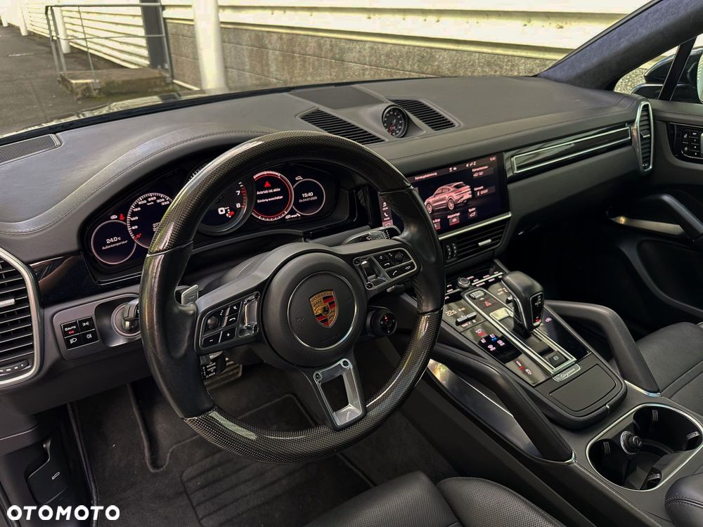 Porsche Cayenne - 10