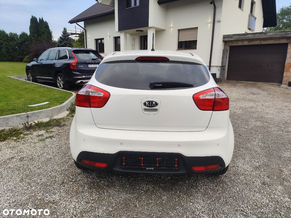 Kia Rio - 1