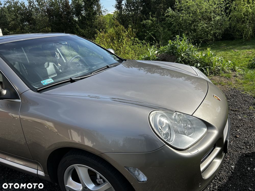 Porsche Cayenne - 3
