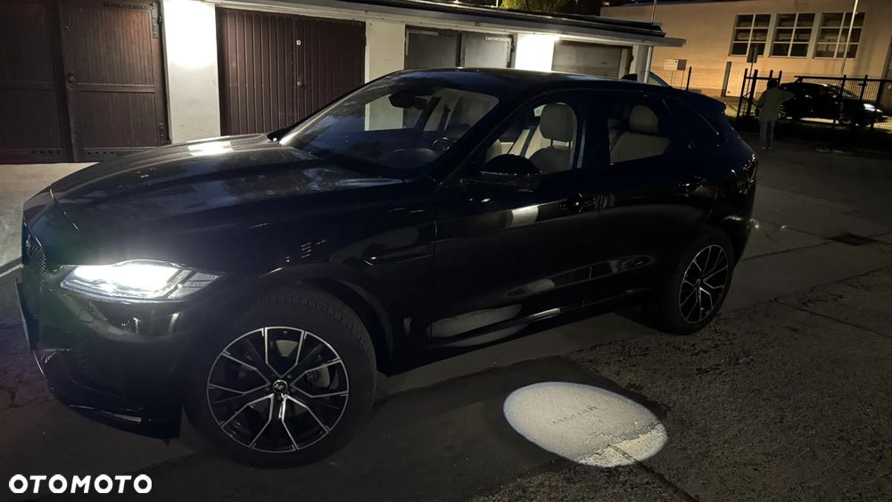 Jaguar F-Pace 30t AWD Prestige - 8