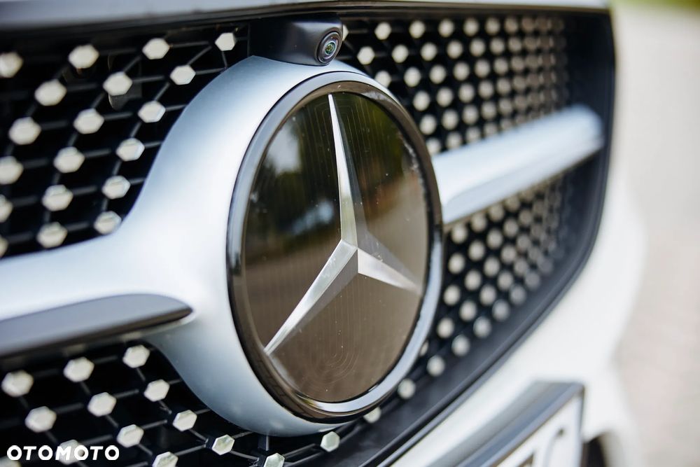 Mercedes-Benz Klasa E - 16