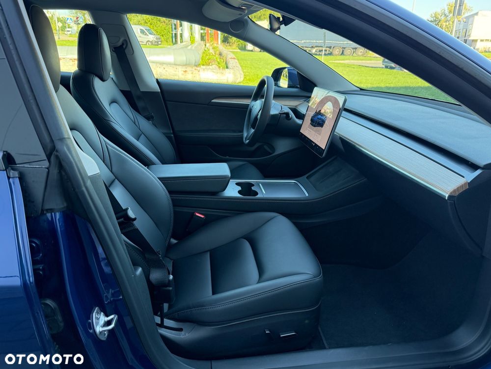 Tesla Model 3 RWD - 8