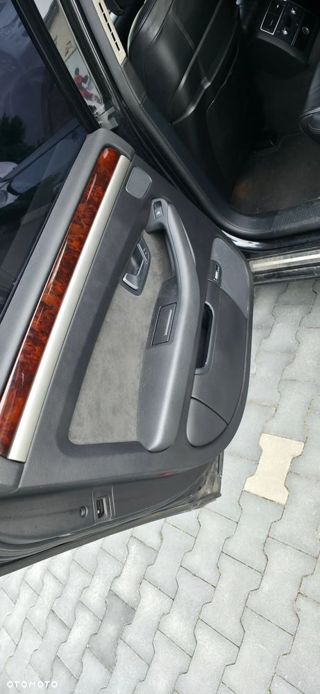 Audi A8 4.2 FSI Quattro - 19