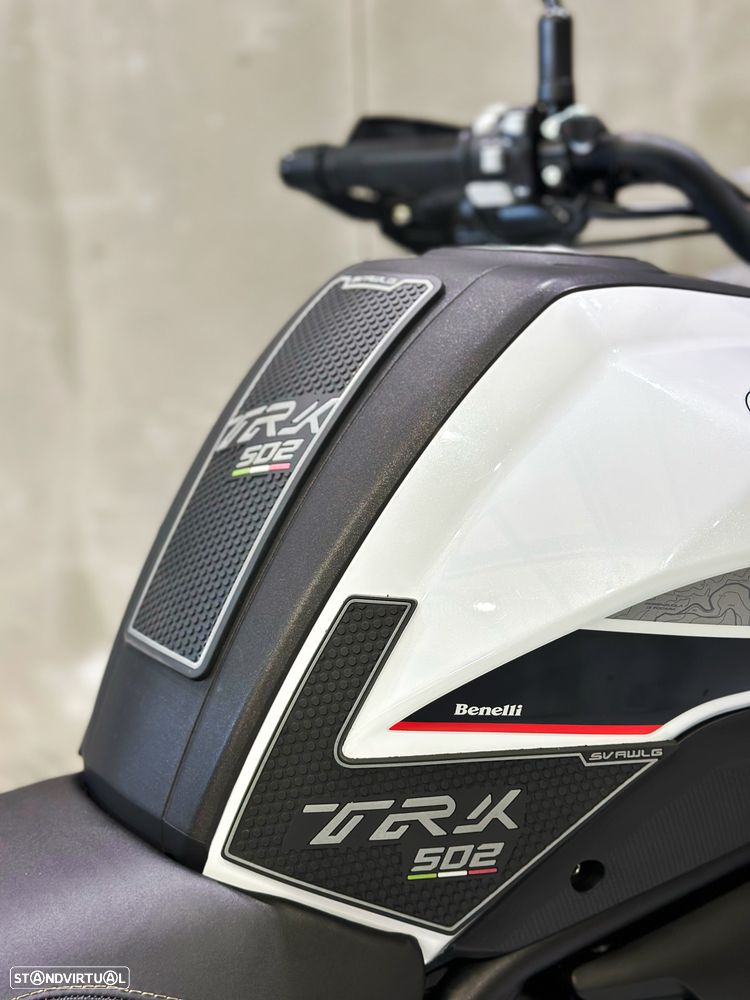 Benelli TRK 502 X - 12