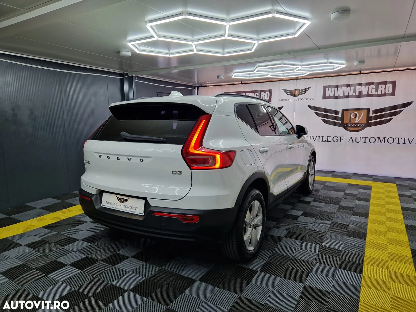 Volvo XC 40 D3 AWD Geartronic Inscription - 6