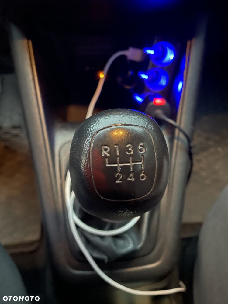 Kia Venga 1.4 CRDi M - 16