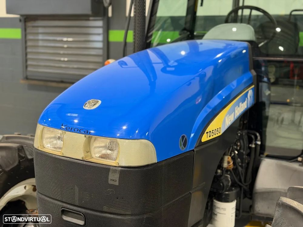 New Holland TD5050 Cabine AC 4RM - 3