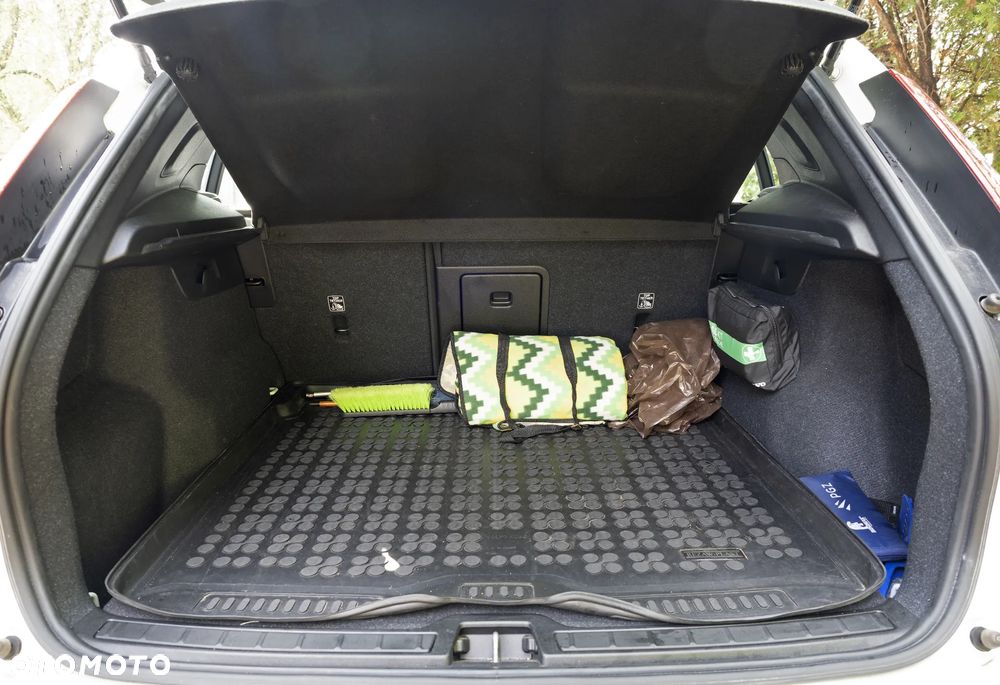 Volvo XC 40 - 6