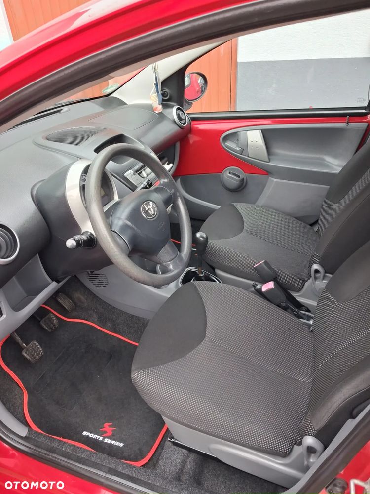 Toyota Aygo - 11