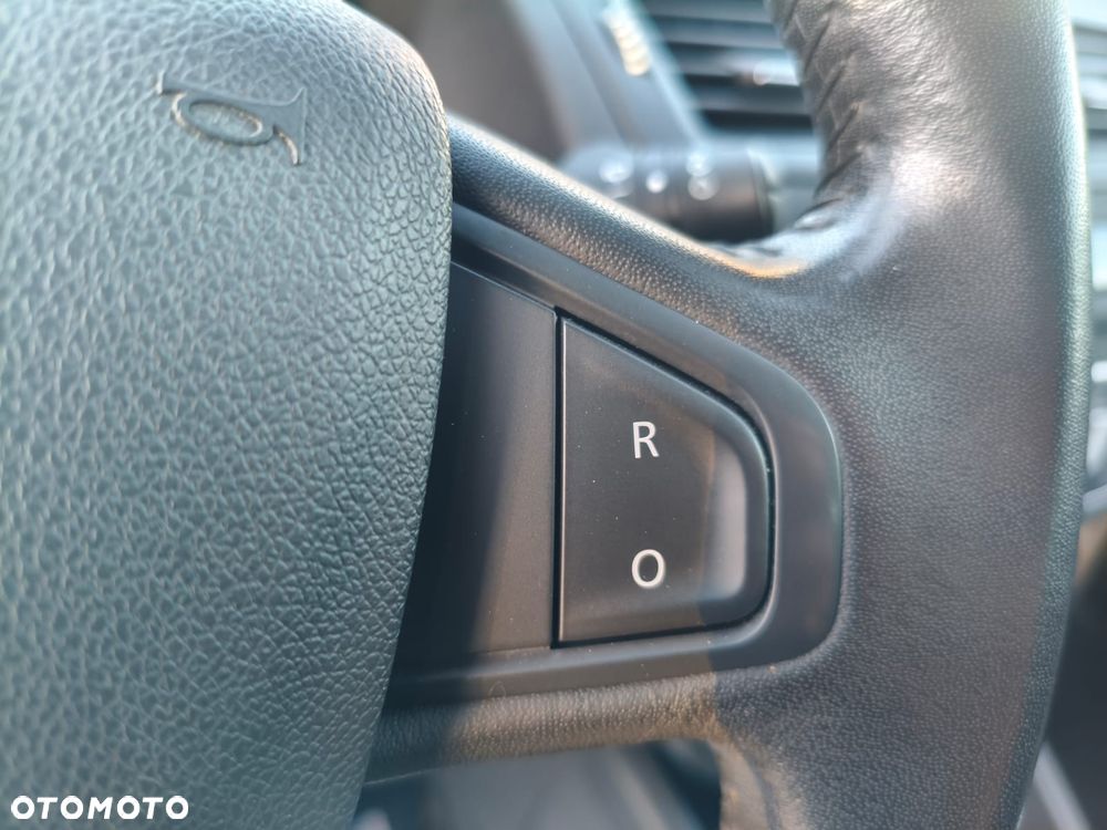 Renault Megane ENERGY TCe 130 Start & Stop LIMITED - 25