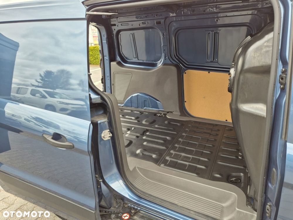 Ford Transit Connect - 25
