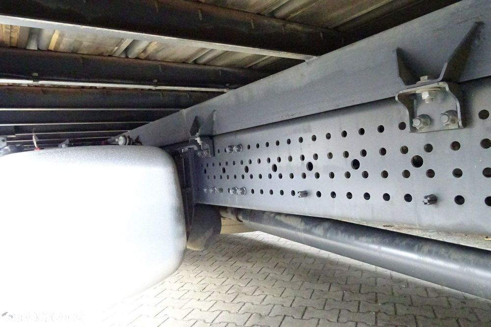 Mercedes-Benz ANTOS 1827 EURO 6, 19palet winda tylko 305tys.km udokumentowane - 21