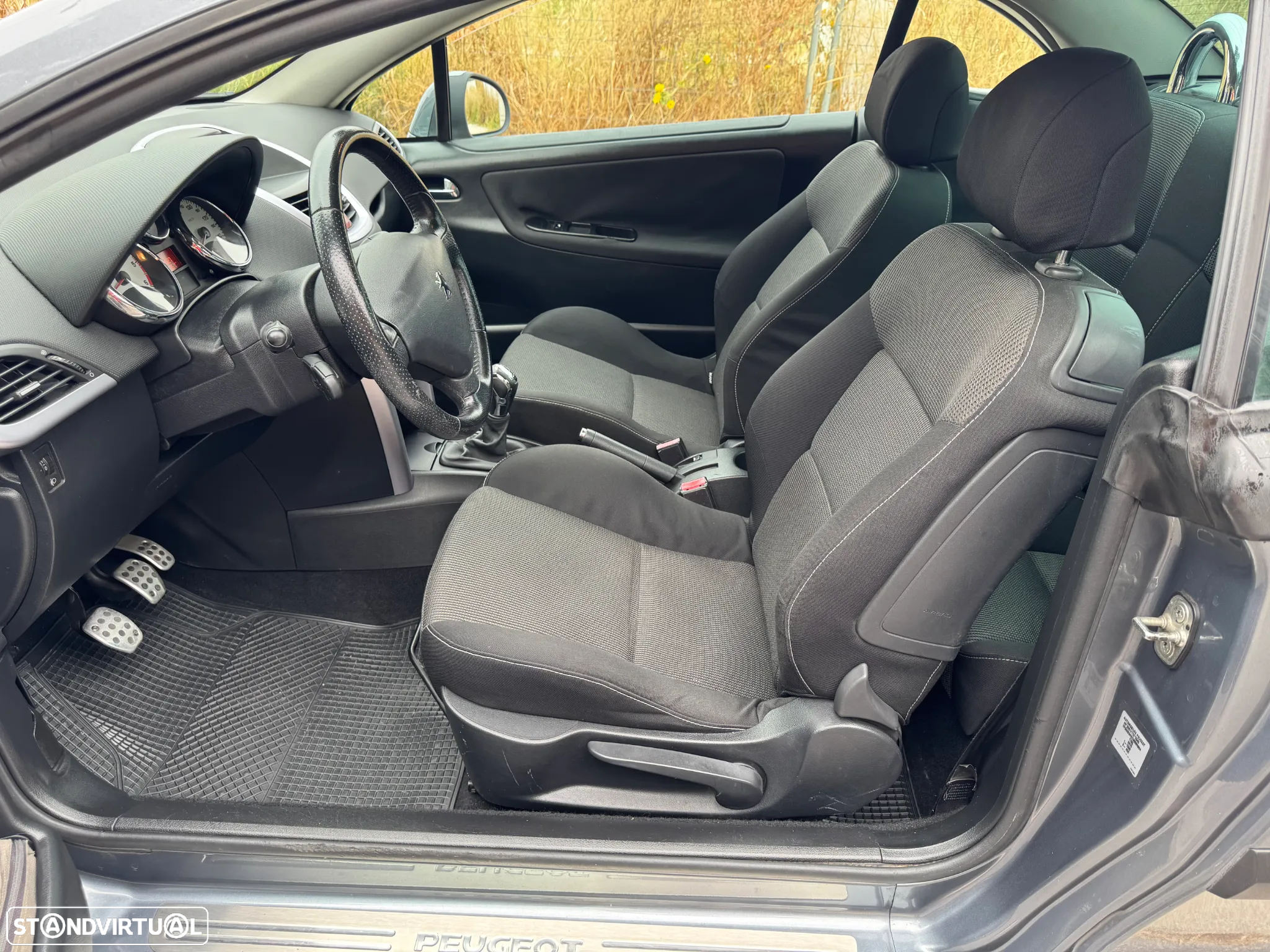 Peugeot 207 CC 1.6 HDi FAP Sport - 8