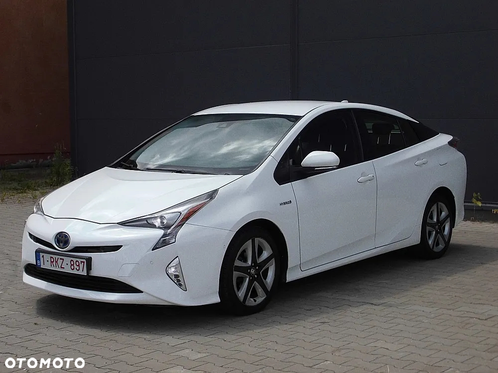 Toyota Prius 1.8 HSD Active - 23