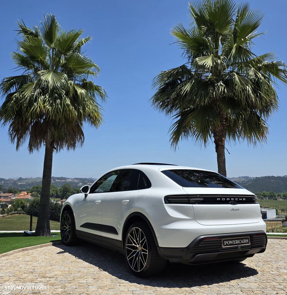 Porsche Macan Electric - 9