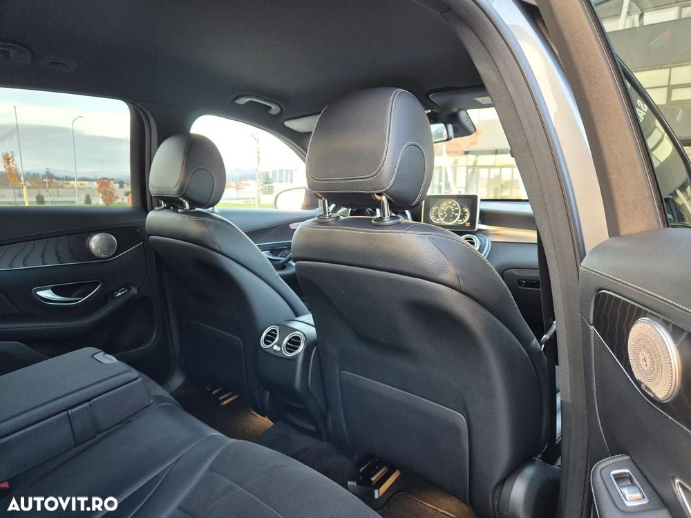 Mercedes-Benz GLC 250 d 4Matic 9G-TRONIC AMG Line - 9