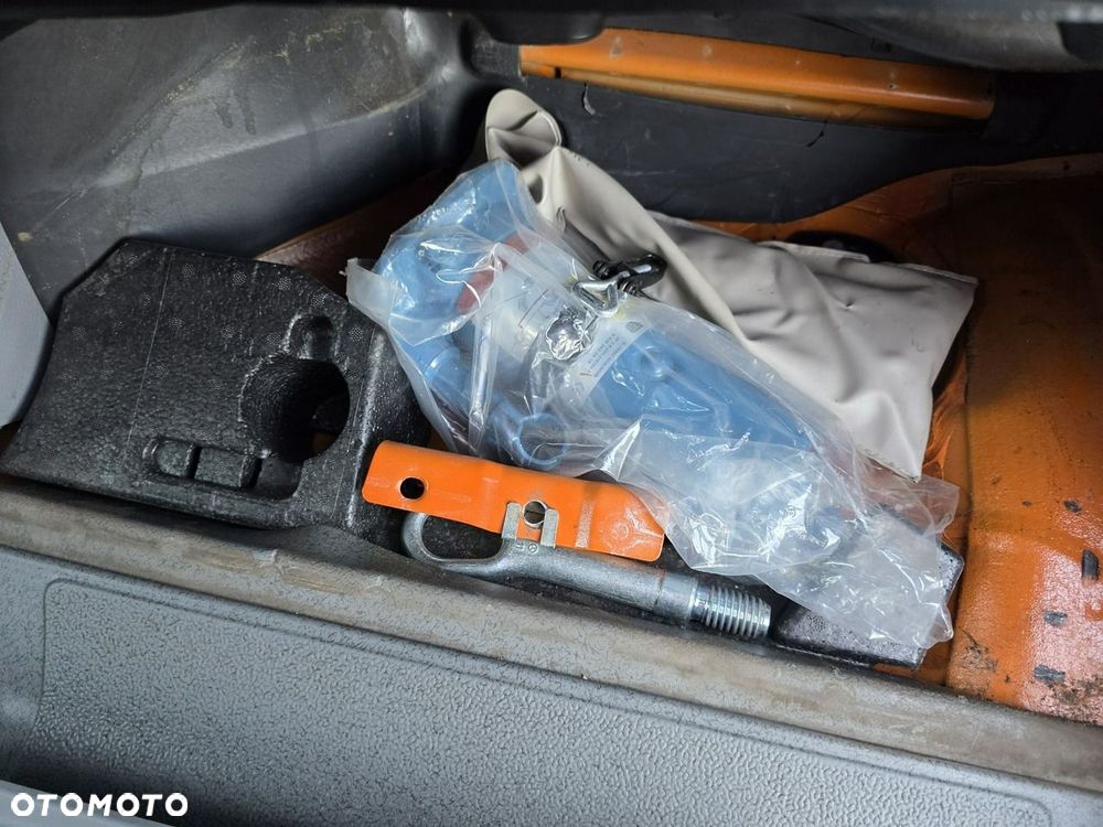 Volkswagen Crafter - 19
