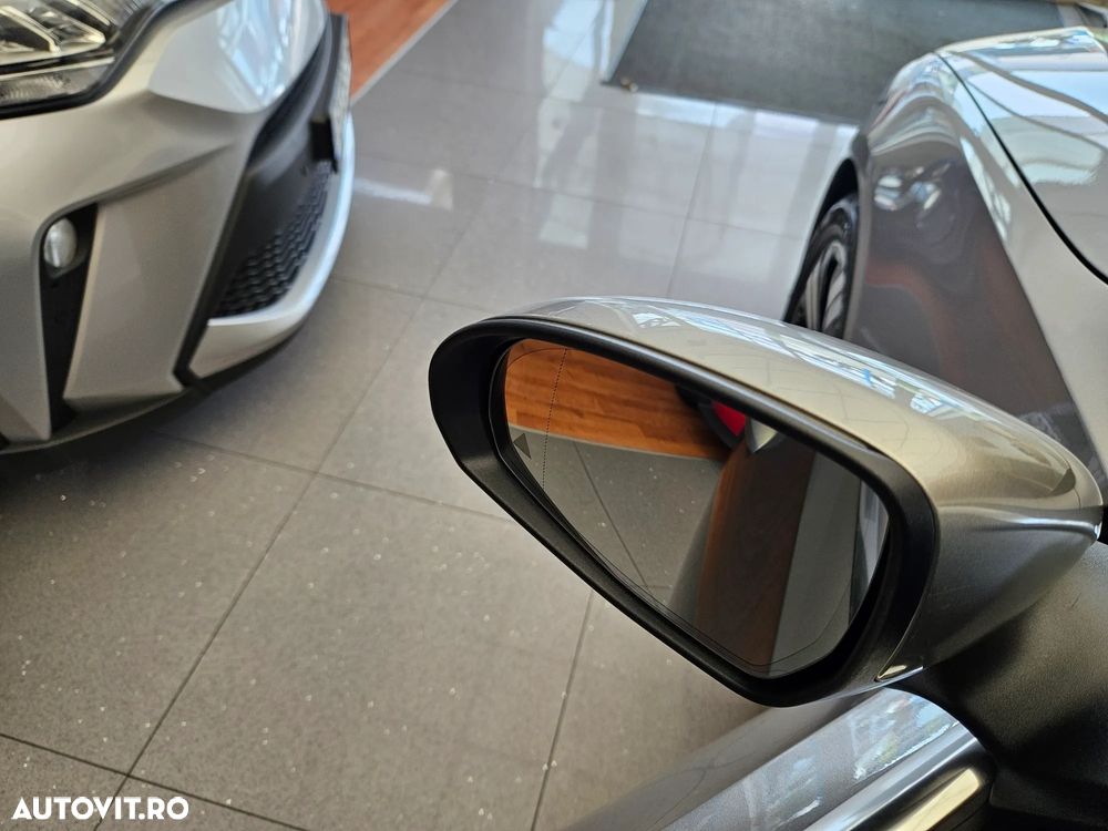 Mercedes-Benz C 300 MHEV - 18