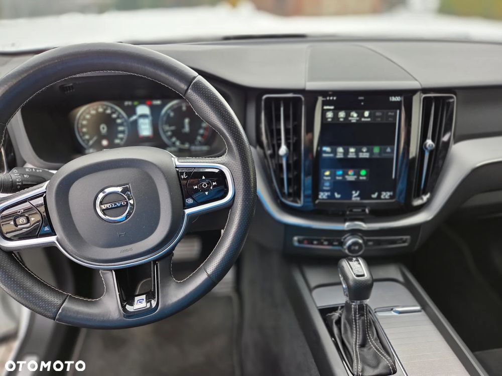 Volvo XC 60 D4 R-Design - 19