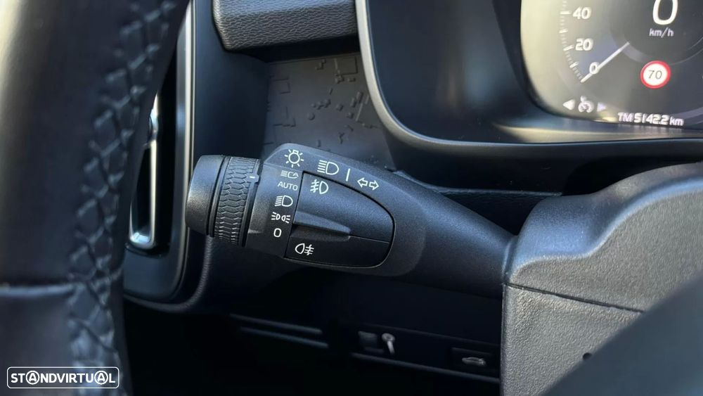 Volvo XC 40 1.5 T2 Momentum Core - 29