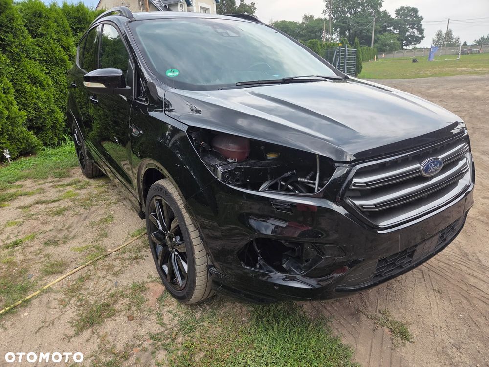 Ford Kuga 1.5 EcoBoost 2x4 ST-Line - 3