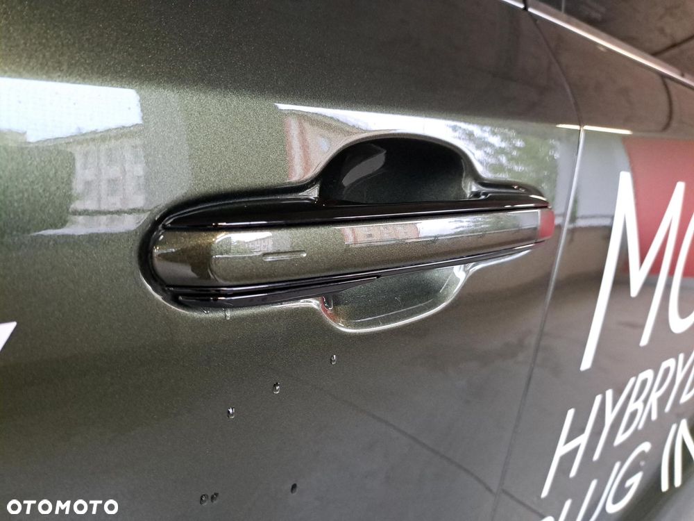 Lexus RX 450h+ Omotenashi - 32