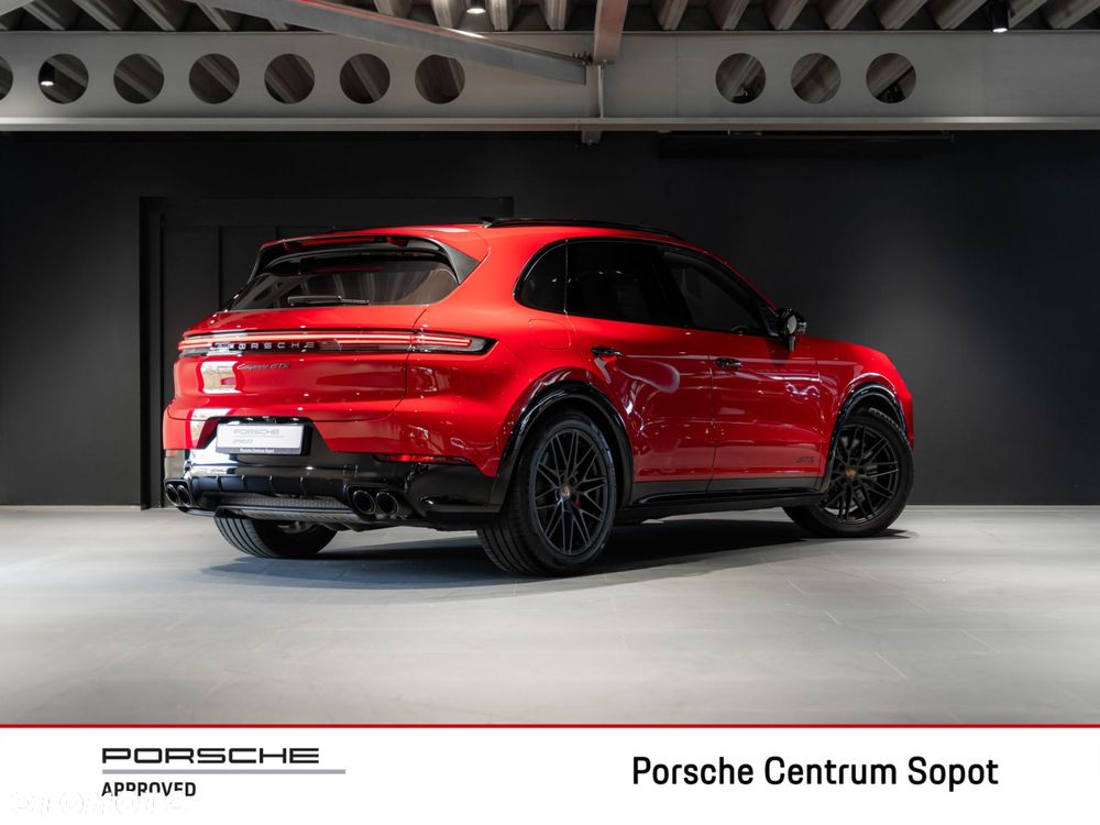 Porsche Cayenne GTS - 5