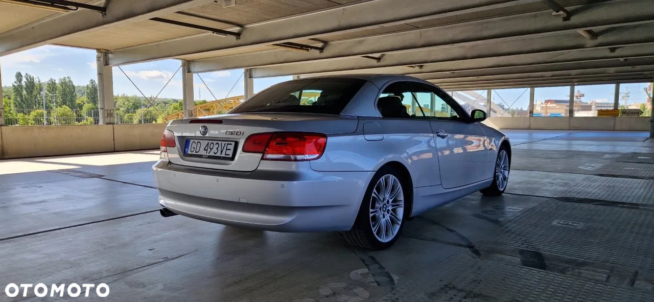 BMW Seria 3 320i - 3
