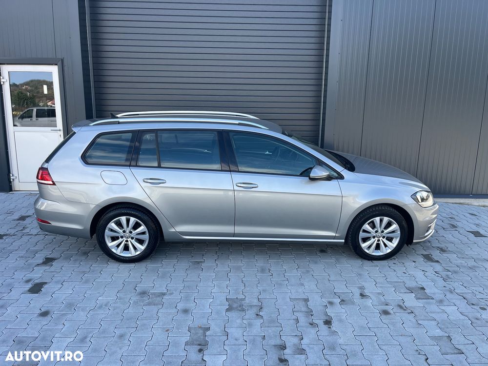 Volkswagen Golf 1.6 TDI BlueMotion Technology Comfortline - 10