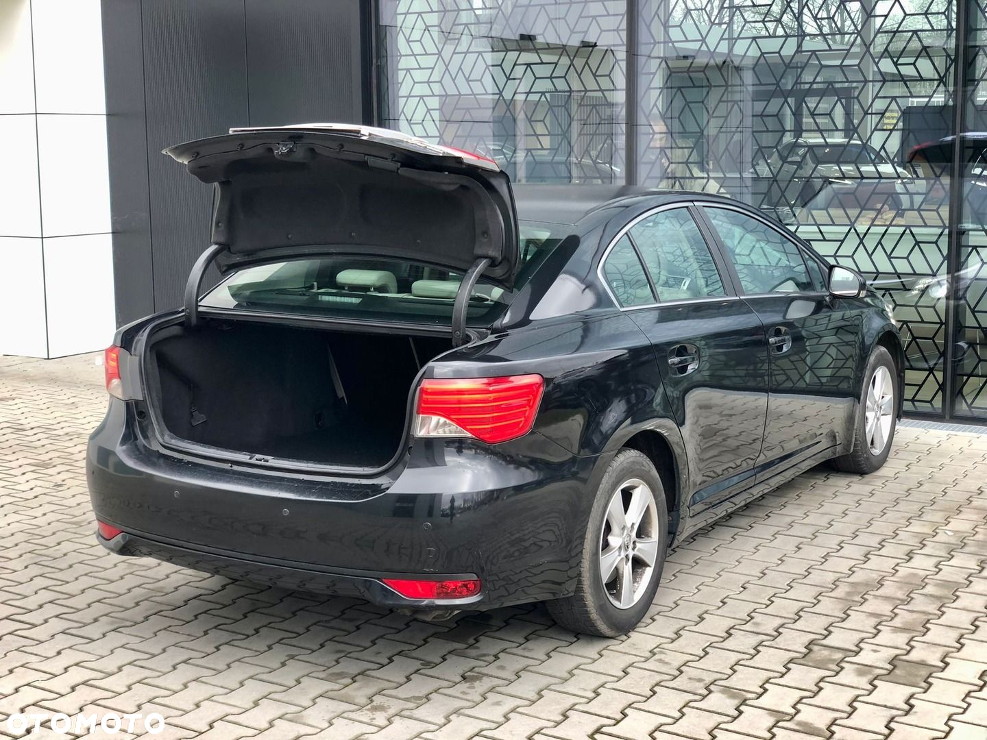 Toyota Avensis 1.8 Premium EU5 - 26