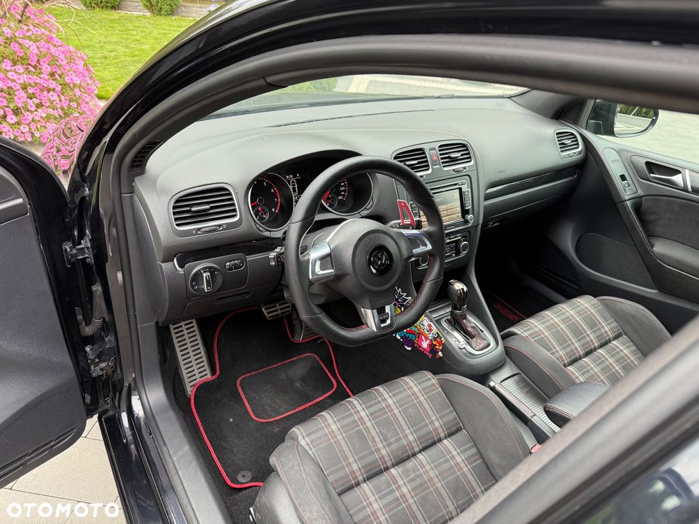 Volkswagen Golf VI 2.0 TSI GTI DSG - 11
