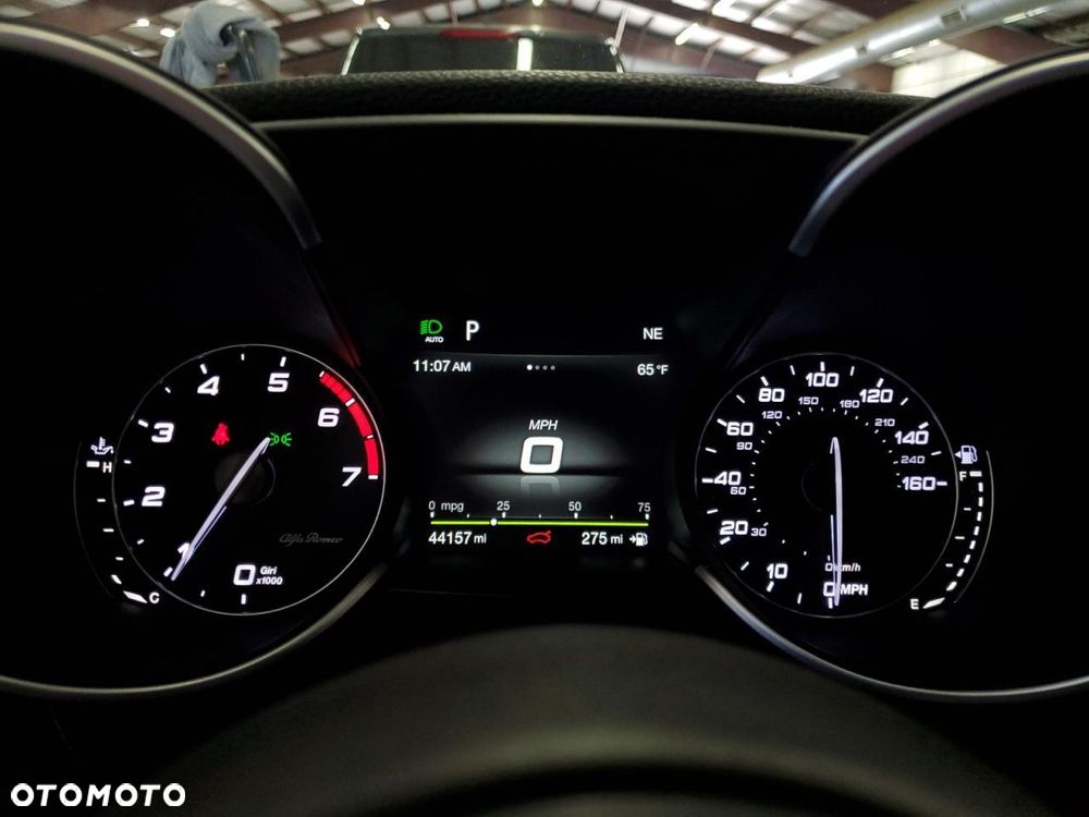 Alfa Romeo Giulia - 7