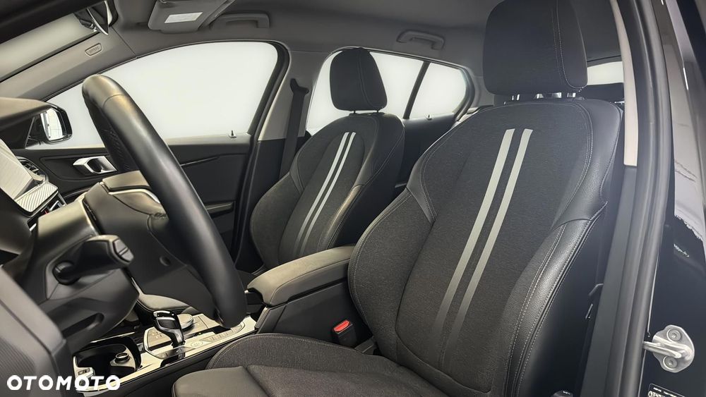 BMW Seria 1 118d Sport Line - 12