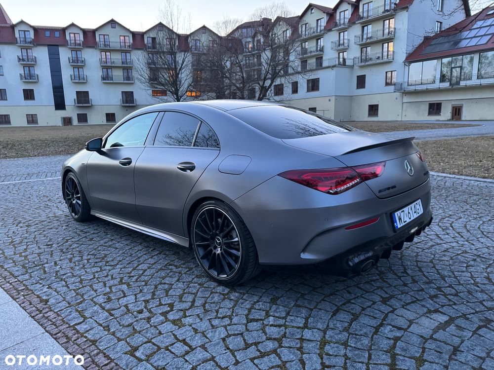Mercedes-Benz CLA - 4