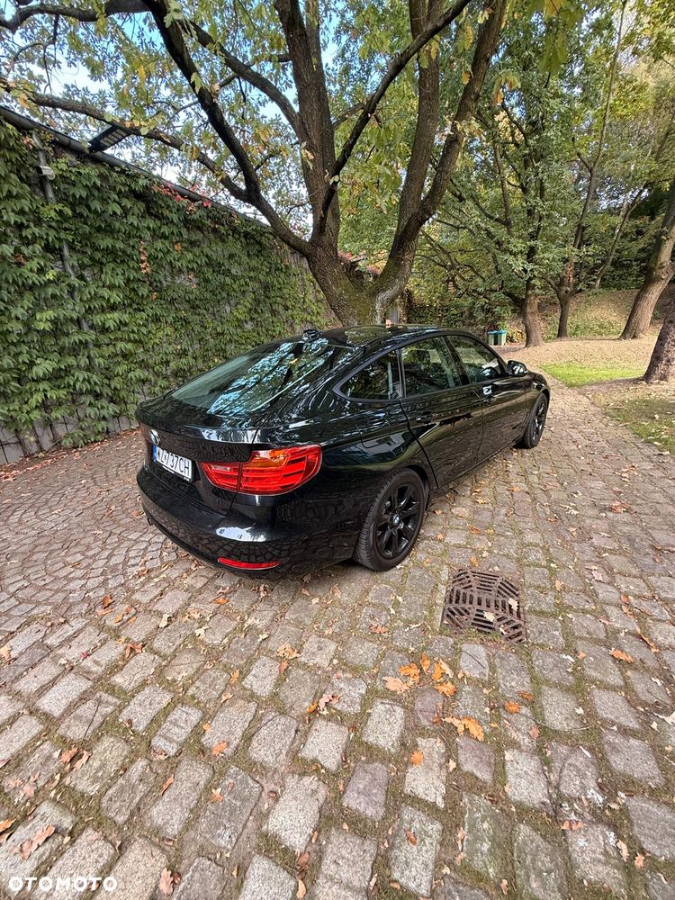 BMW 3GT 328i xDrive - 3