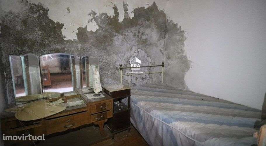 Moradia Geminada T3 localizada em Peras Ruivas! - Grande imagem: 5/21