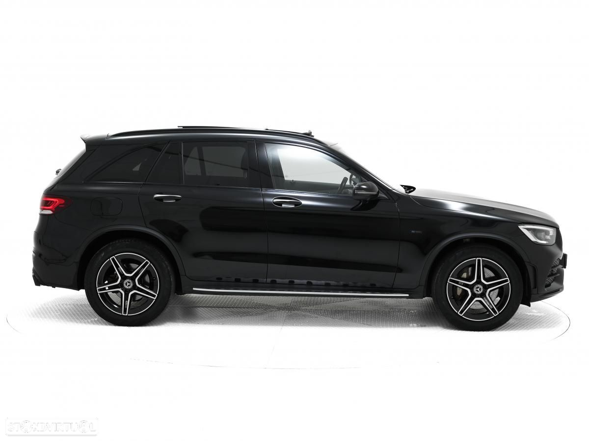 Mercedes-Benz GLC 300 e 4Matic - 2