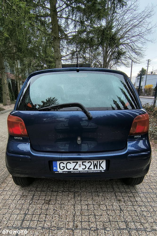 Toyota Yaris - 3