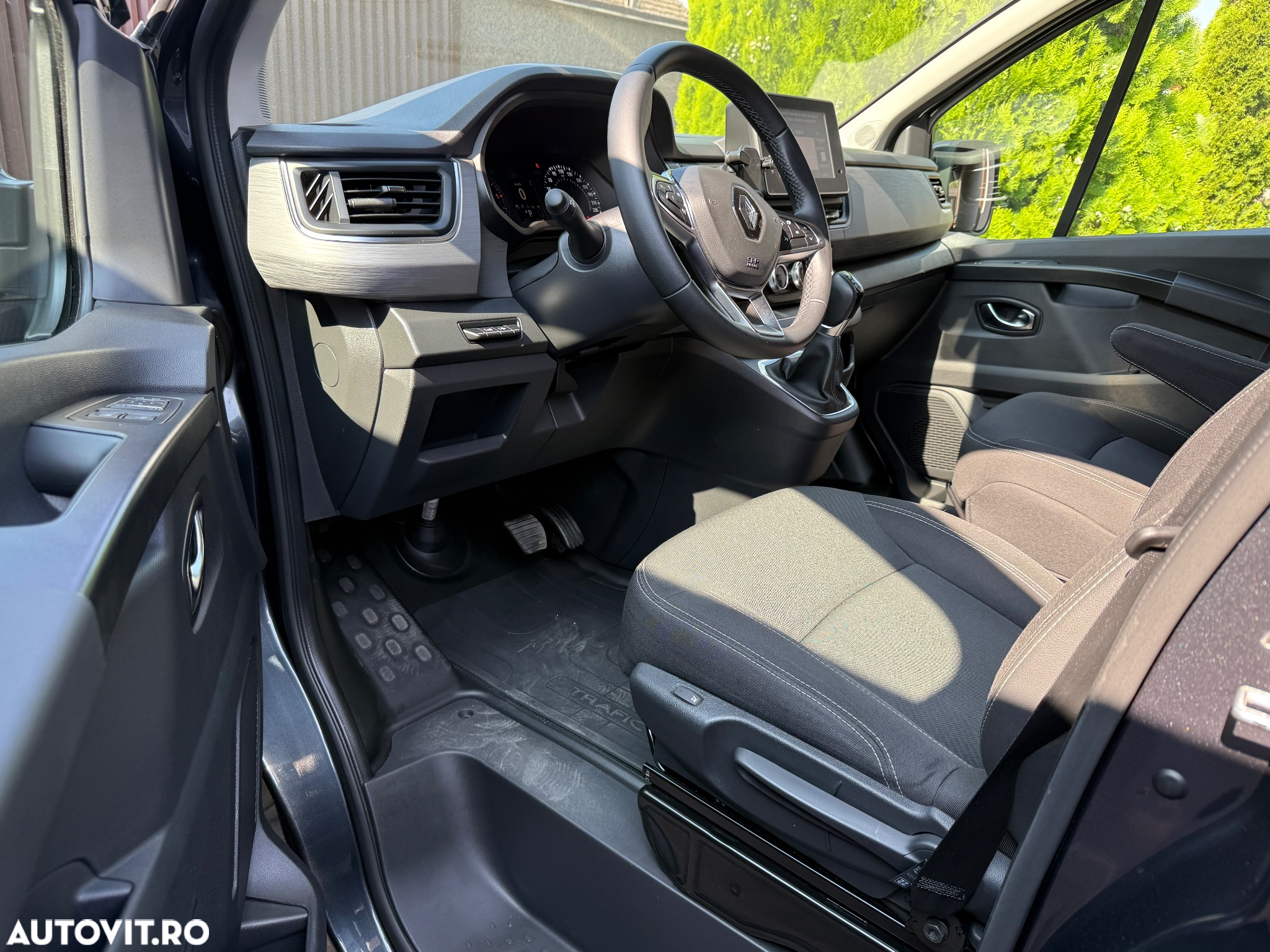 Renault Trafic - 7
