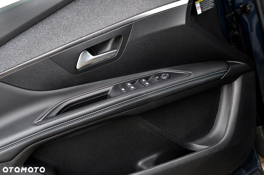 Peugeot 3008 BlueHDi 130 Stop & Start EAT8 Allure - 19