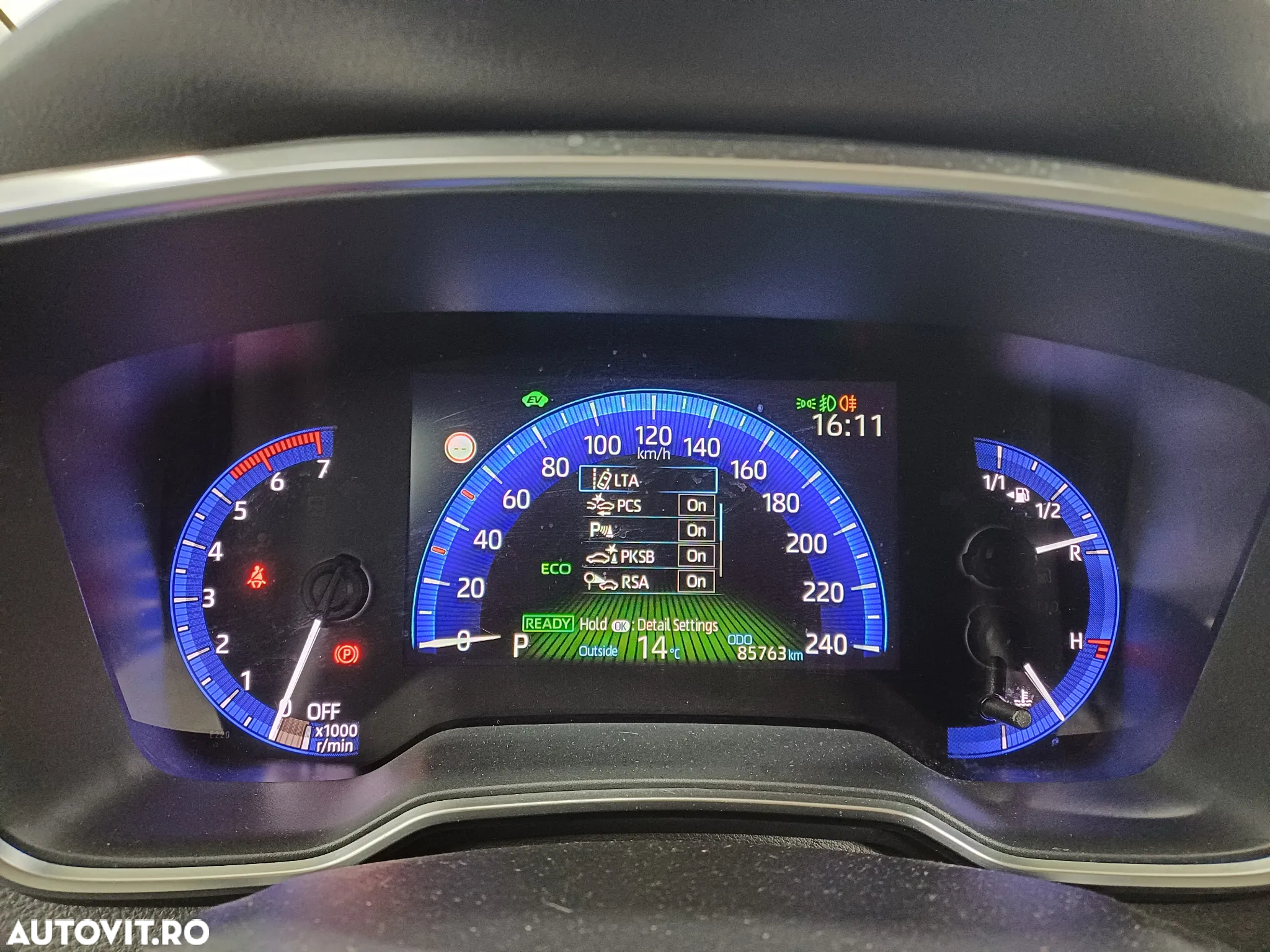 Toyota Corolla 1.8 HSD Exclusive interior Negru - 14