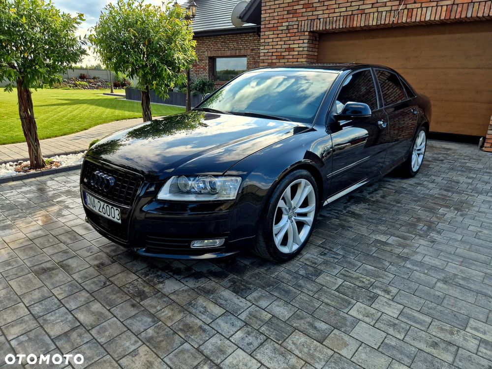 Audi S8 5.2 FSI Quattro - 1