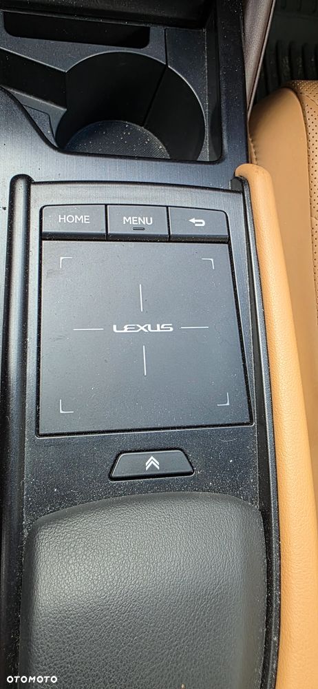 Lexus ES 300h Prestige - 33