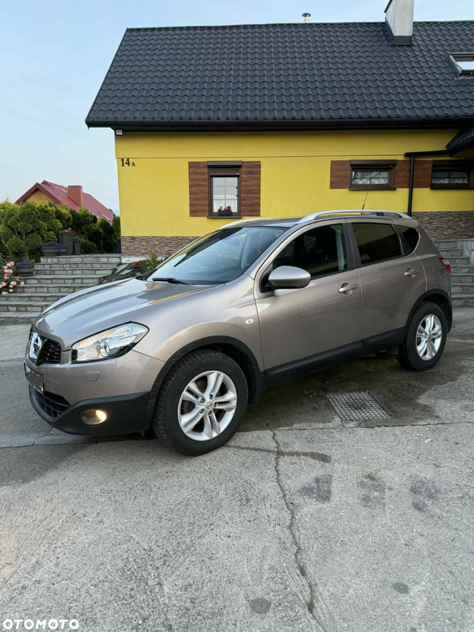 Nissan Qashqai - 12